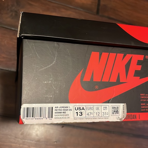 Air Jordan 1 Retro High Bloodline - Picture 6 of 6